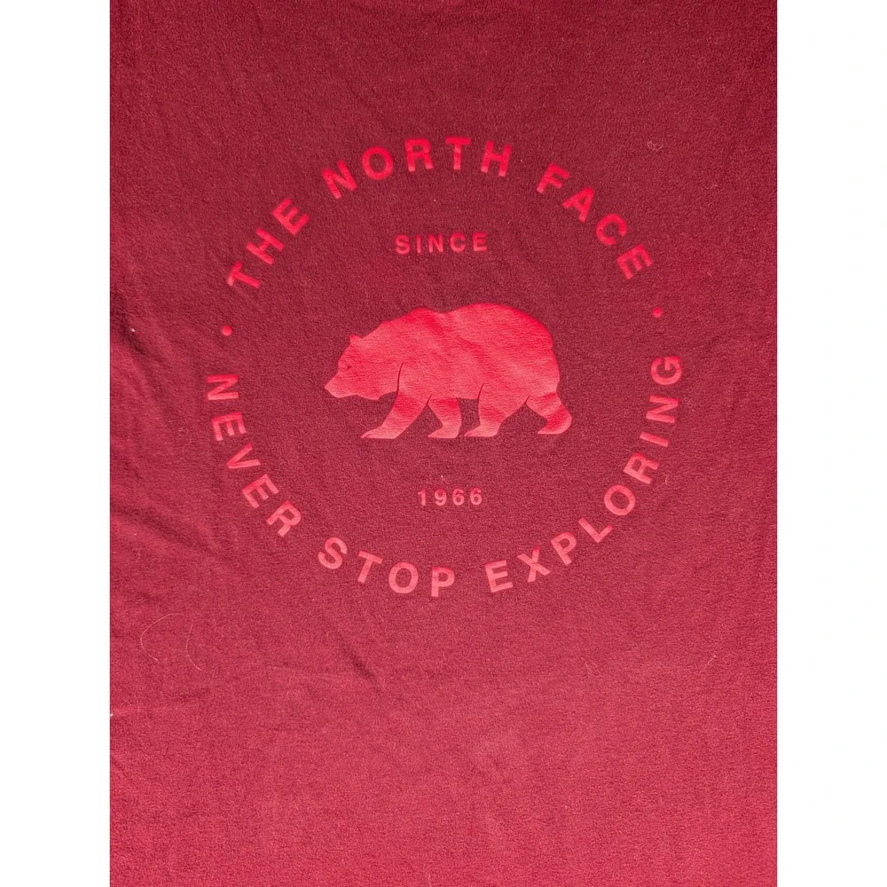 The North Face Mens Burgundy California Bear Graphic T-Shirt Short Sleeve Logo
